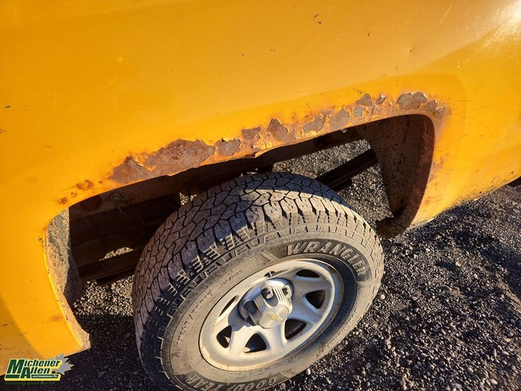 2018-chevrolet-silverado-1500-image-41