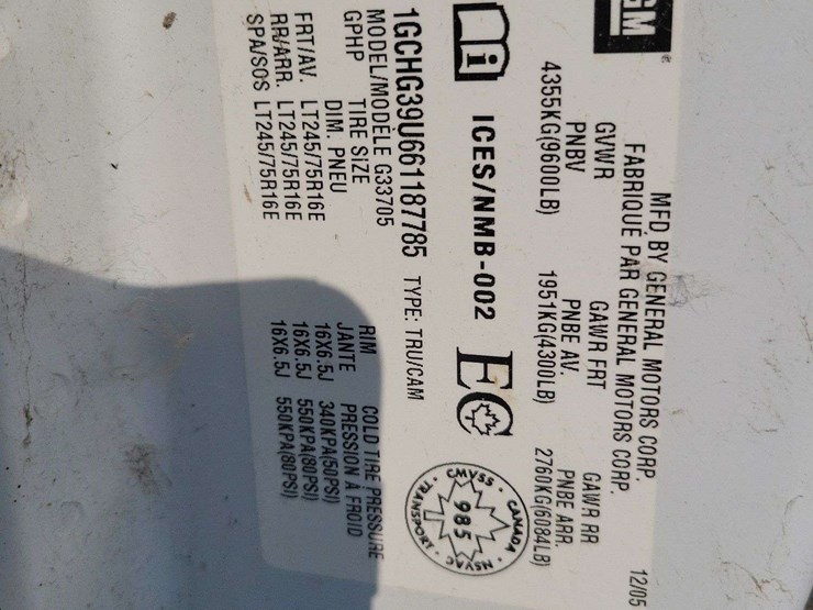 non-operable-2006-chevrolet-express-s/a-cube-van-image-31