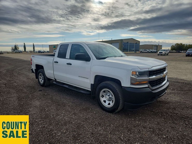 2019-chevrolet-silverado-1500-image-2