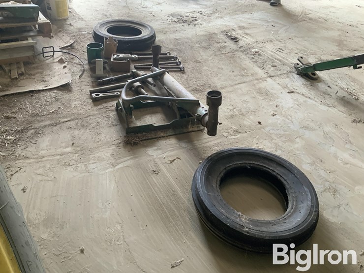 john-deere-3020-image-5