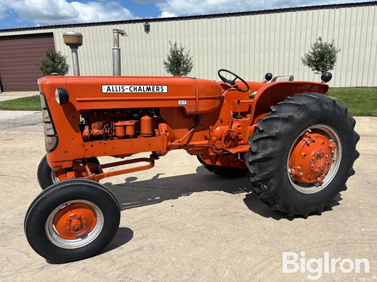 1960-allis-chalmers-d17-image-1
