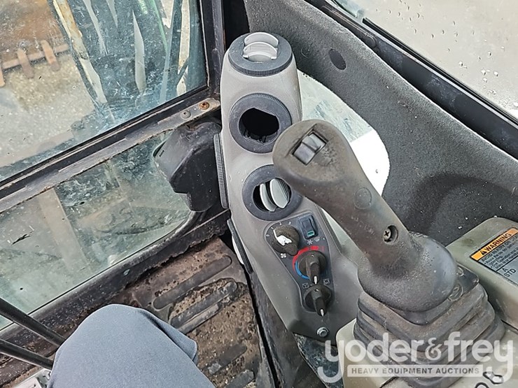2012-bobcat-e55-image-34