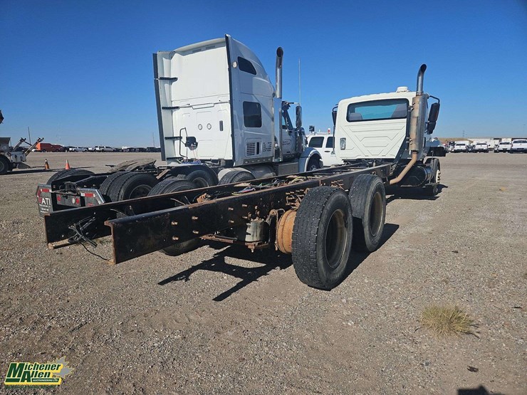 2007-international-workstar-7500-image-3