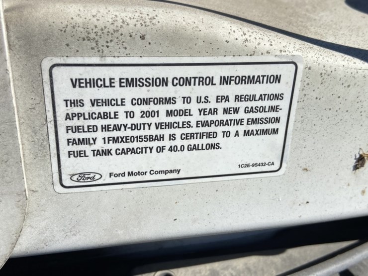 2001-ford-e350-image-37