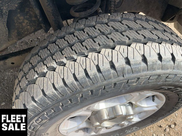 2022-ford-f350-image-10