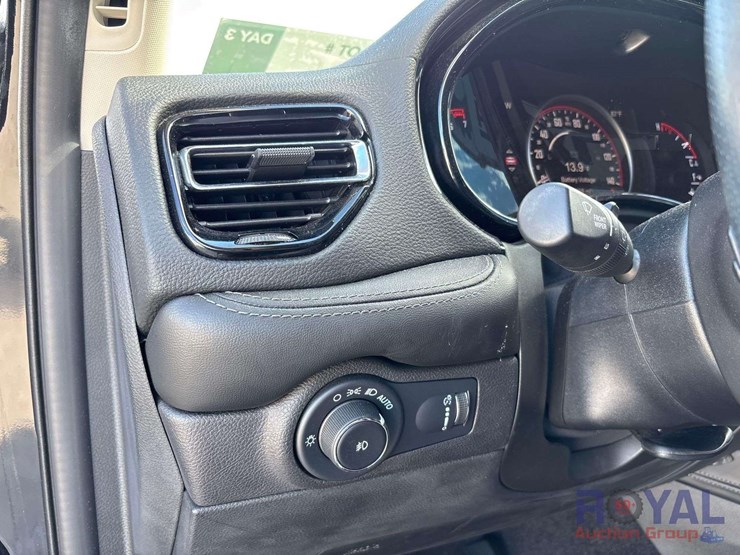 2021-dodge-durango-suv-image-13