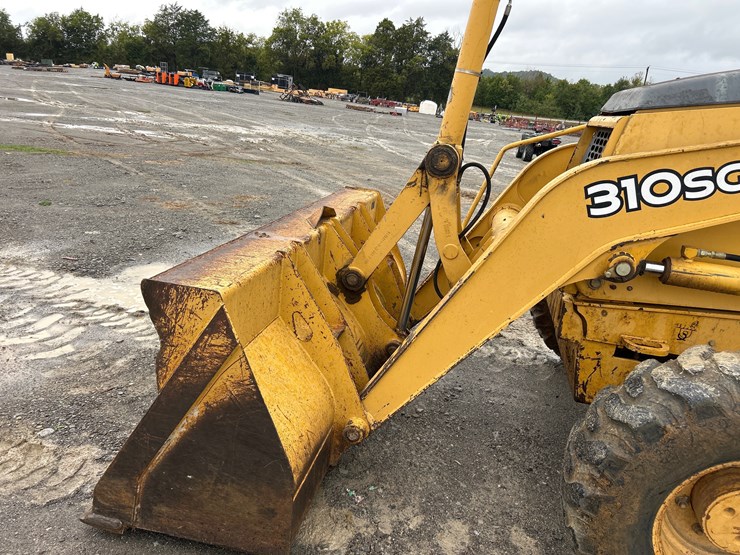 deere-310sg-image-9