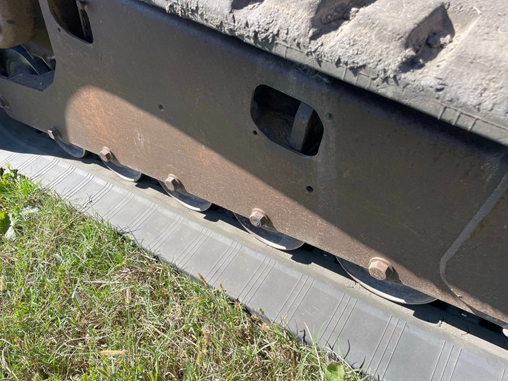 bobcat-t250-image-11