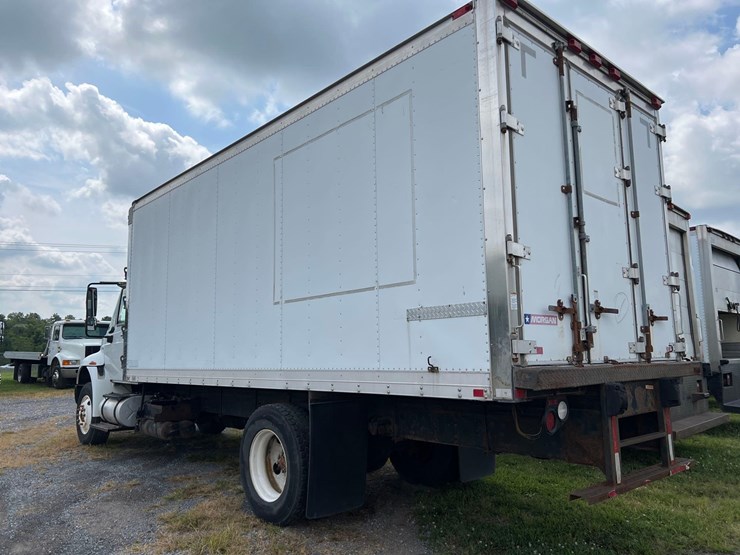 2011-international-durastar-s/a-refer-truck-image-11