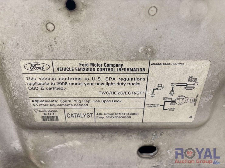 2006-ford-explorer-image-11
