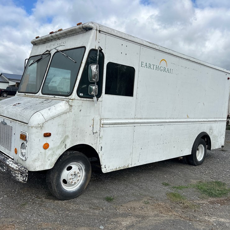1980 CHEVROLET P30