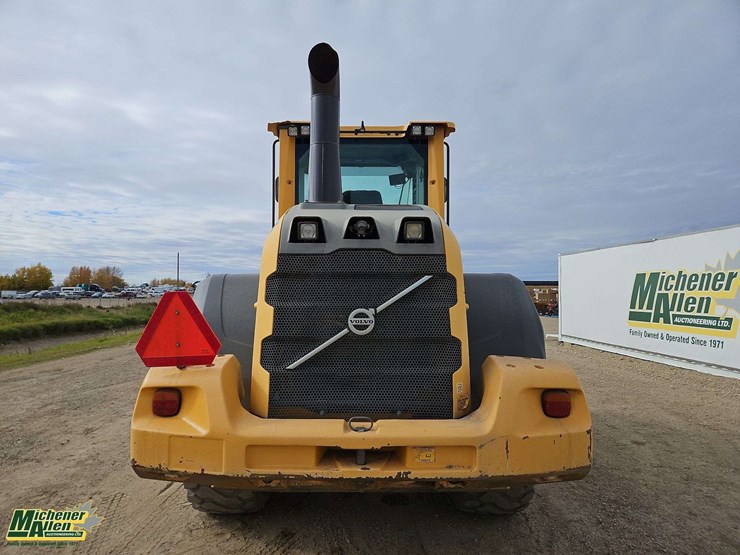 2015-volvo-l70g-image-24