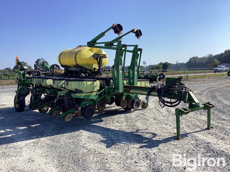 2011-john-deere-1770nt-image-3