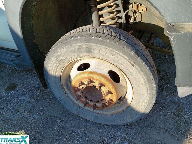 2011-ford-f450-image-11