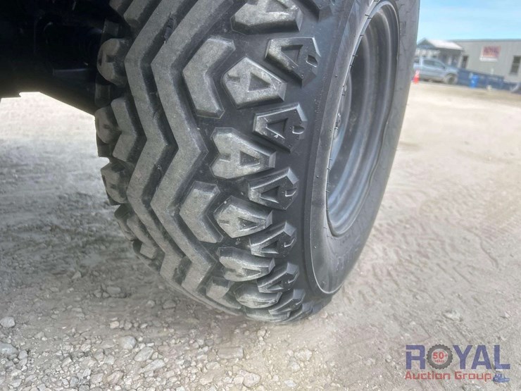 2015-kubota-rtv-x900-4x4-utility-cart-image-18