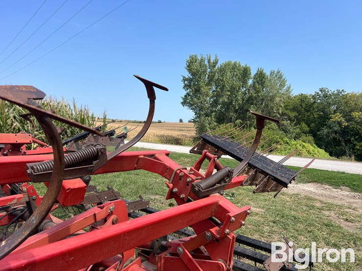 case-ih-4300-image-17