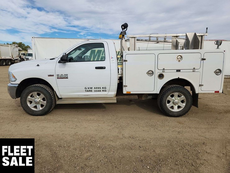 2015-ram-2500-slt-image-5