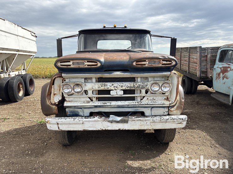 1961-chevrolet-c60-image-2