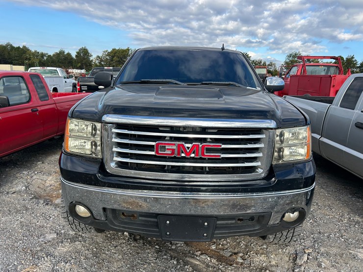 2012-gmc-1500-image-3