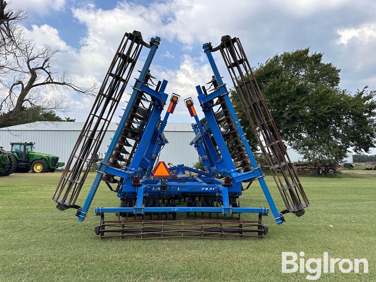 2011-landoll-7431-26-image-6
