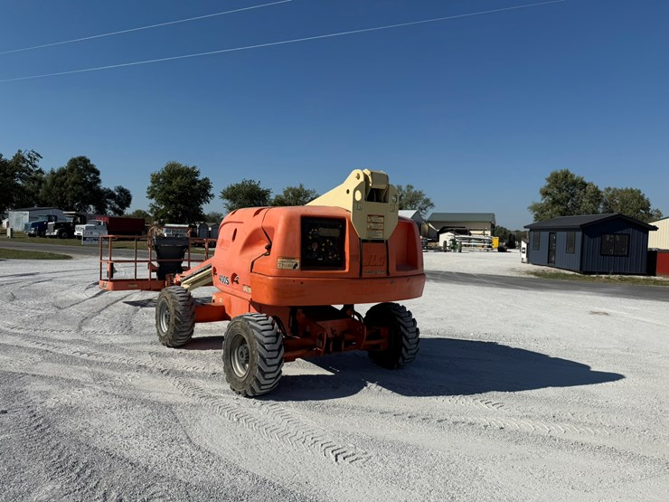 2006-jlg-400s-image-4