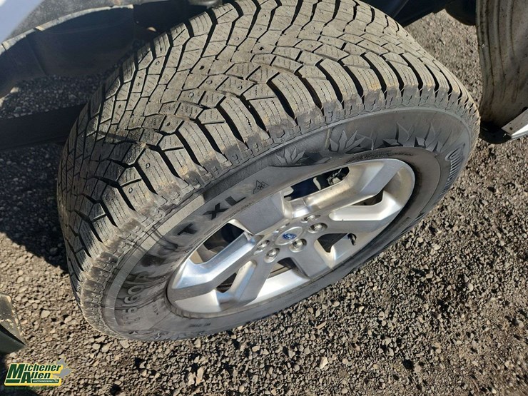 2021-ford-f150-image-30