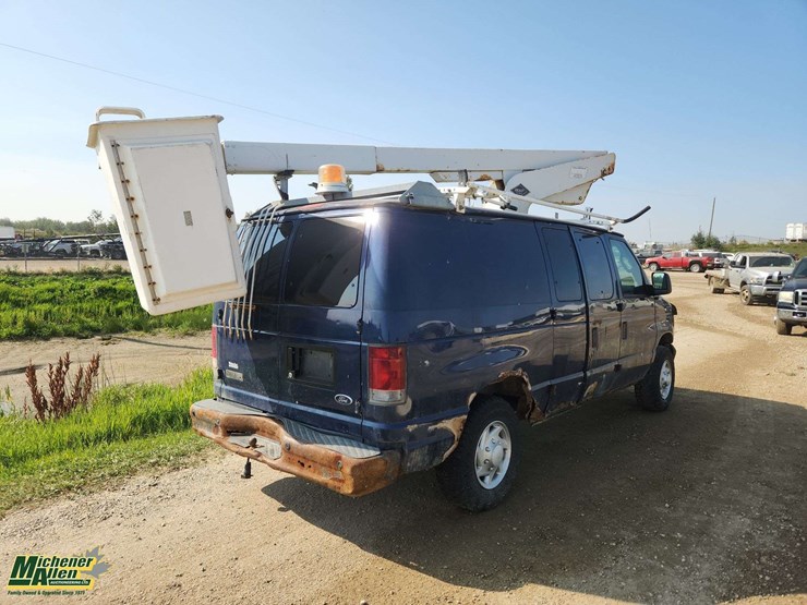 non-operable-2007-ford-e-series-s/a-bucket-van-image-4
