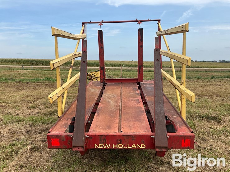 new-holland-1002-image-4