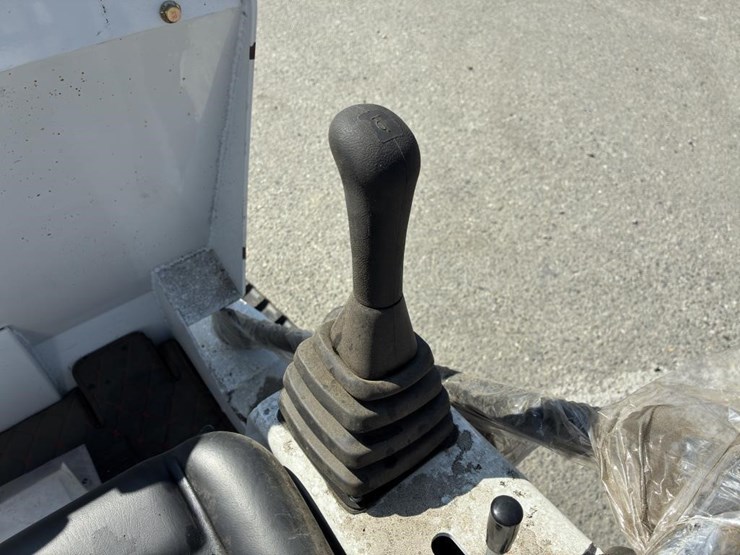 2025-bison-tek-bt360w-skid-steer-image-12