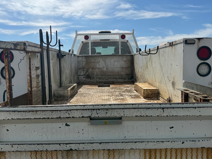 2015-ford-f650-image-19