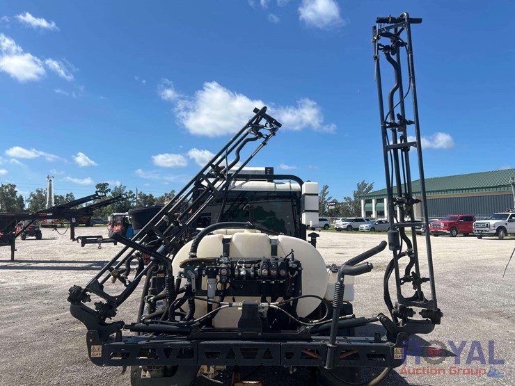 toro-multi-pro-5800-turf-sprayer-cart-image-17