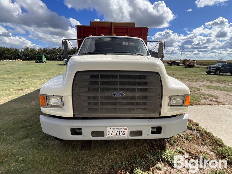 1995-ford-f700-image-2