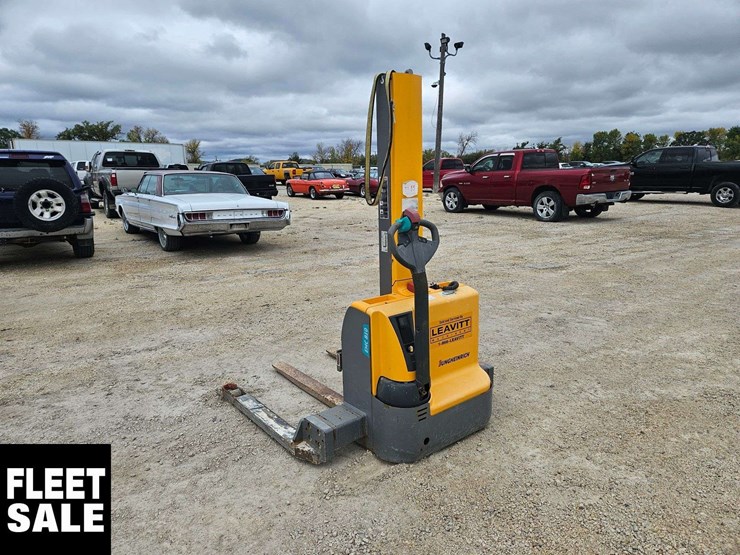 non-operable-2016-jungheinrich-electric-forklift-image-2