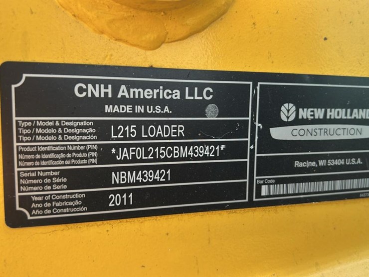 2011-new-holland-l215-image-6