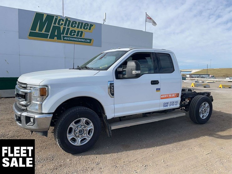 2022-ford-f350-image-1