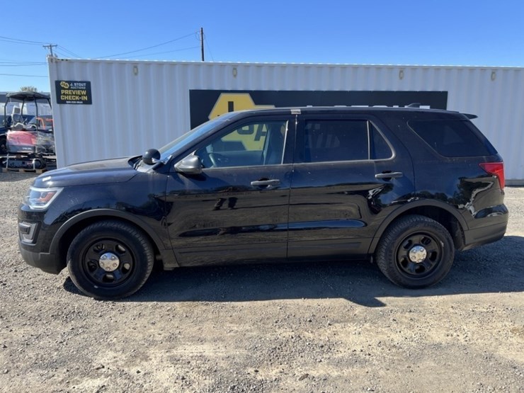 2019-ford-explorer-image-7