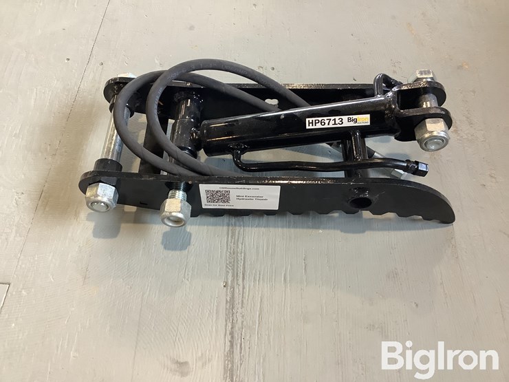 mini-excavator-hydraulic-thumb-image-8