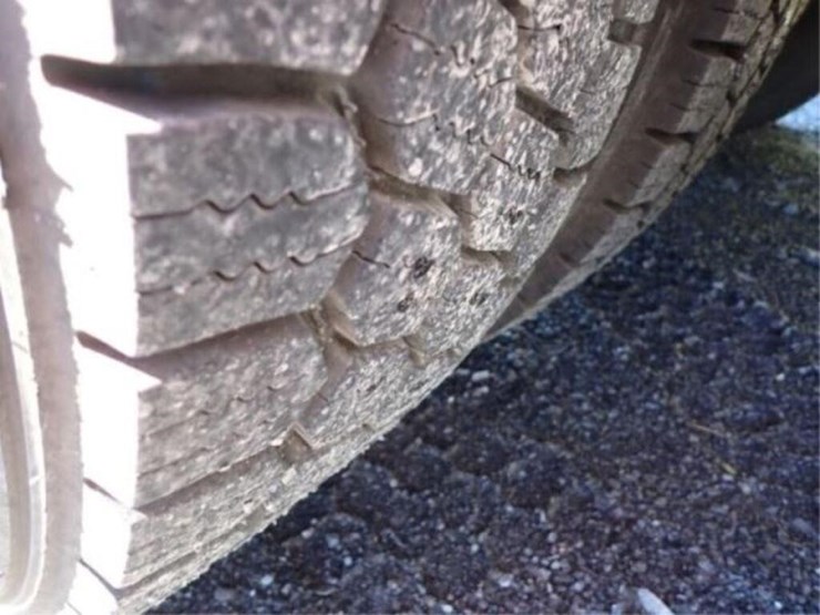 2015-freightliner-mt55-image-67