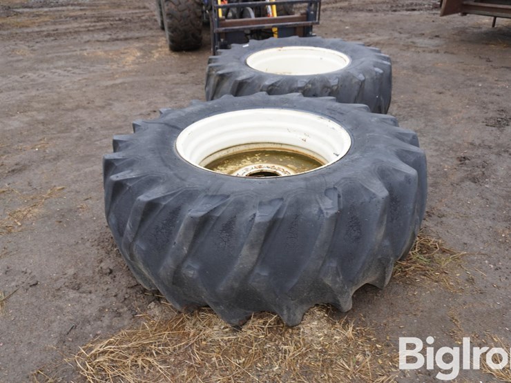 23.1-34-tires-&-rims-image-3