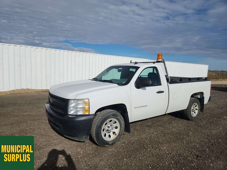 2011-chevrolet-silverado-1500-image-1