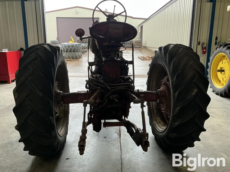 1957-case-ih-450-image-6