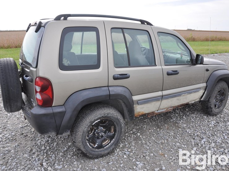 2005-jeep-liberty-image-5