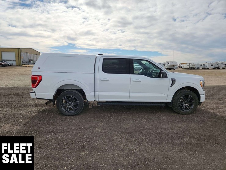 2022-ford-f150-xlt-image-21