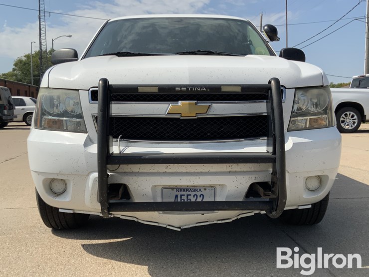 2014-chevrolet-tahoe-image-2
