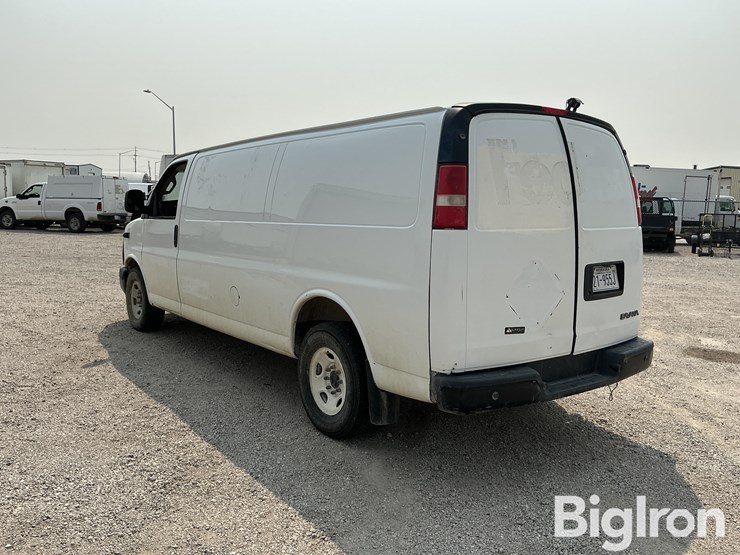 2017-chevrolet-express-g3500-image-7