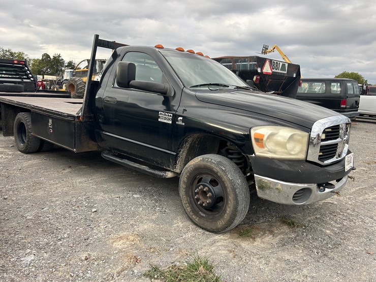 2007-dodge-3500-image-2