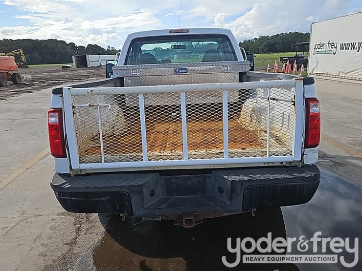 2010-ford-f350-image-16