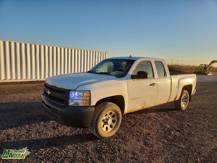 2012-chevrolet-silverado-1500-image-1