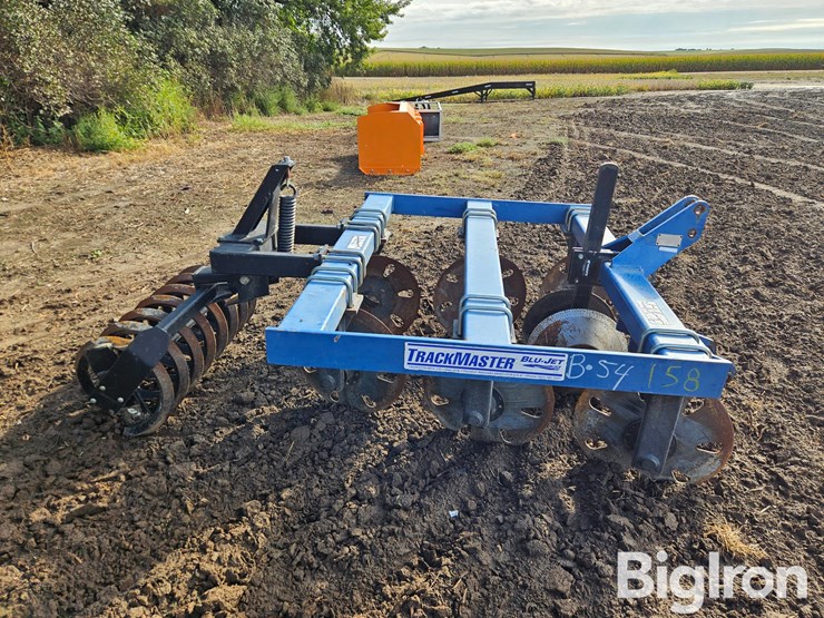 blu-jet-track-master-image-4