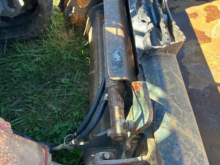 takeuchi-tl8r2-image-4